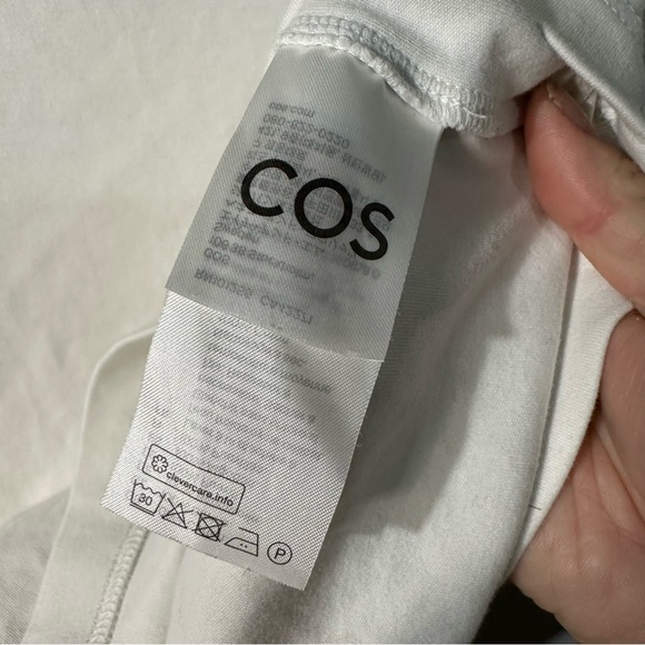 COS Cropped Tee/T-Shirt - Picture 5 of 6